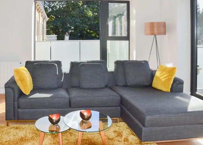 Tilly's Den * 斯基普顿